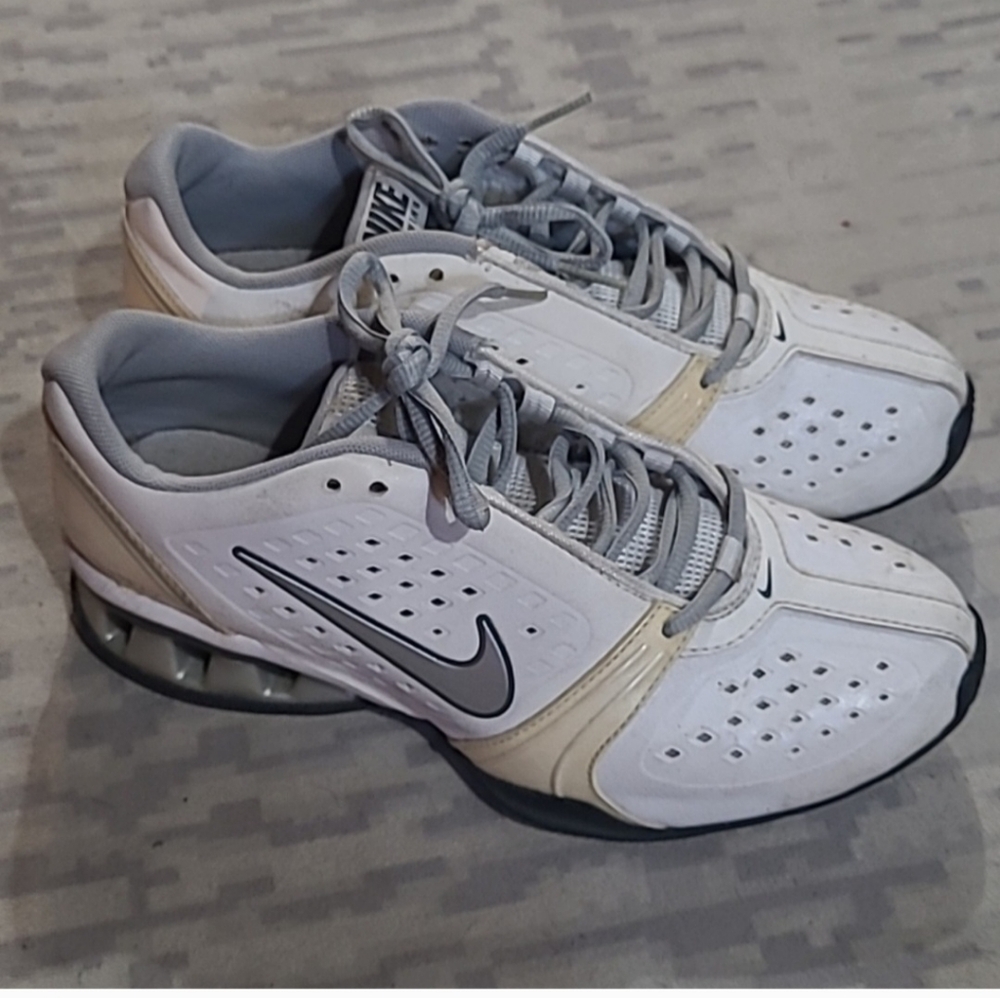 Nike Womens White and Gray Athletic Shoes